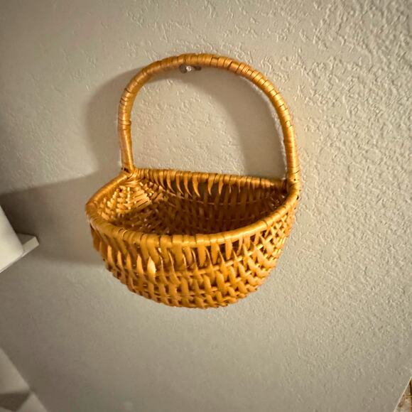 Vintage Woven Hanging Wall Basket – Boho Cottagecore Farmhouse Decor - Picture 7 of 9